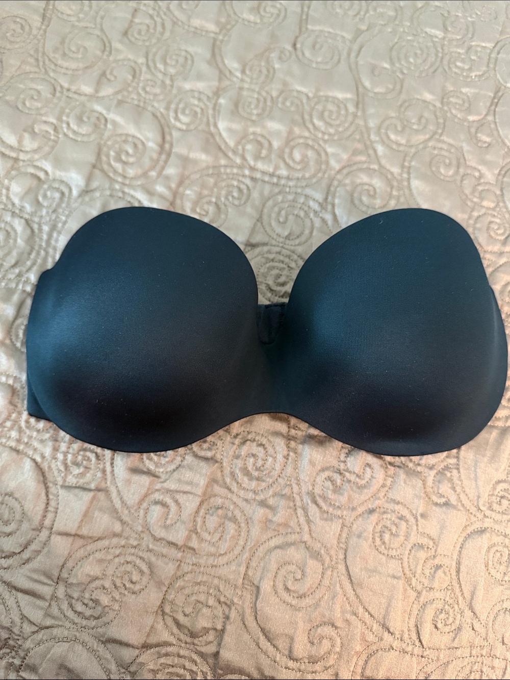 Warner's Strapless Molded Cup Bra - Black
